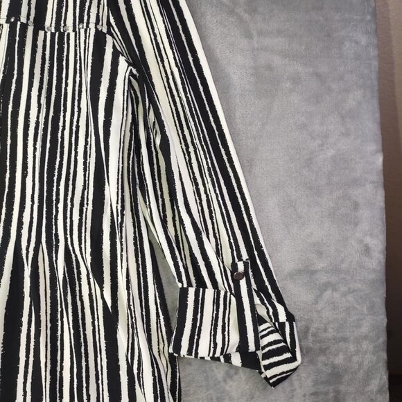 Cocomo Black White Striped Blouse Women's XL – Minimalist‎ Chic Button Front Top - Picture 7 of 10